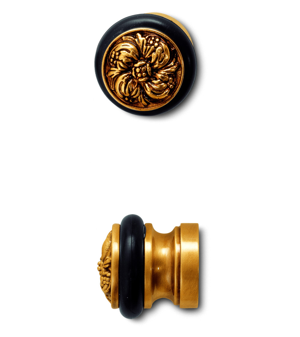 Batente de porta PISE em acabamento dourado mate