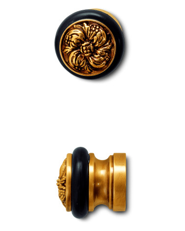 Batente de porta PISE em acabamento dourado mate