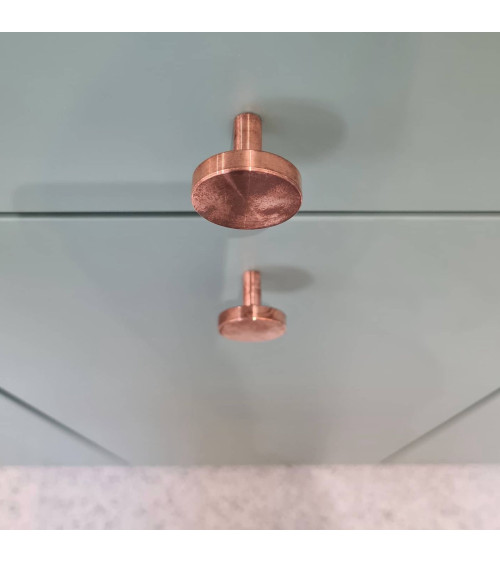 Botão de móvel em latão NENA M design