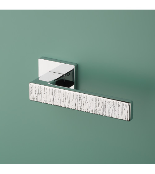 Puxador de porta AMARYLIA design acabamento cromado brilhante