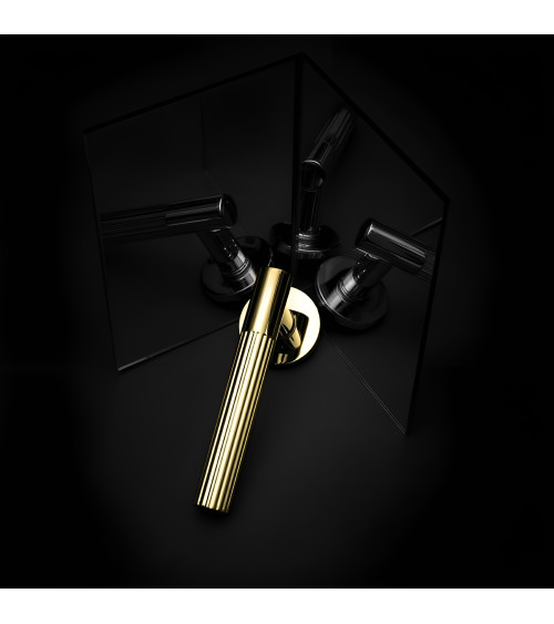 Puxador de porta ouro polido LIVIA design