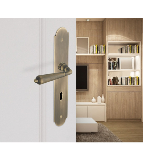 Puxador de porta acabamento bronze em placa longa - fabricação francesa