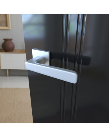 Puxador de porta cromado acetinado PARMA design vista aproximada montado numa porta