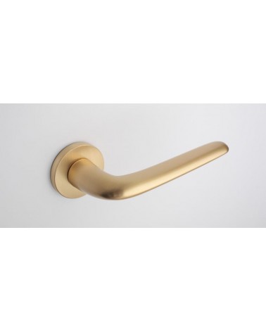 Puxador de porta dourado mate AZALIA puxador design vista de cima inclinada