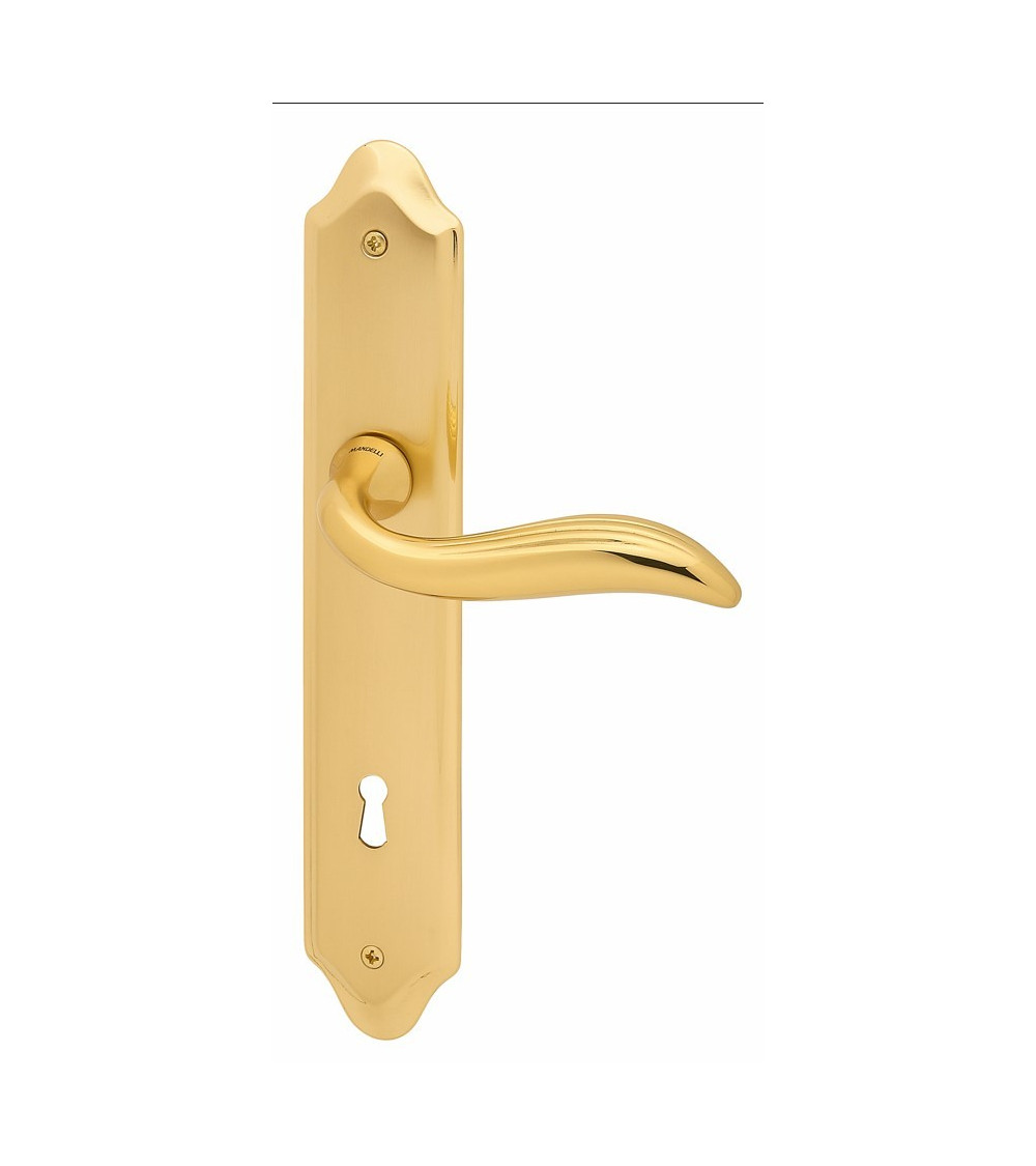 Puxador de porta em placa longitudinal Mandelli Plisse puxador design