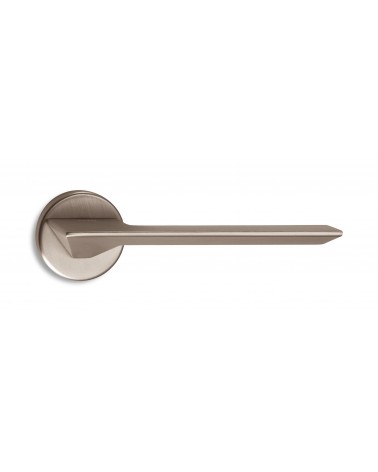 Puxador de porta níquel acetinado Ento Cedro design