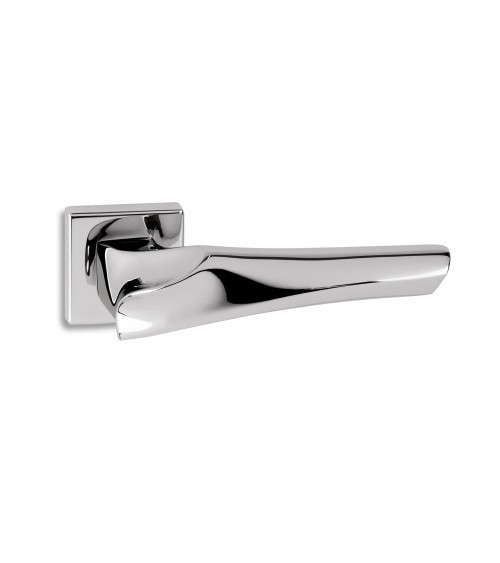 Puxador de porta cromado polido Ento Anatomica ferragens design