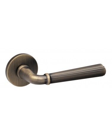 Puxador de porta cor bronze CASCADA puxador design