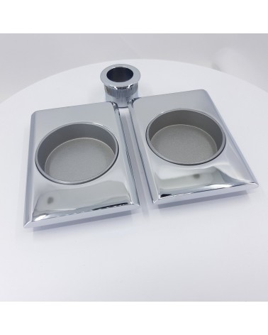 Puxador para porta deslizante em latão MANDELLI 1038T puxador design pousado sobre uma placa
