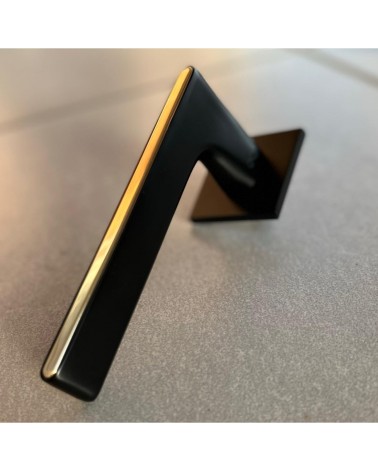 Puxador de porta preto e dourado Ferrara quadrado - puxador design