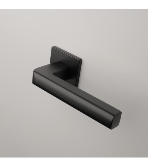 Puxador de porta preto SALICE ferragens design