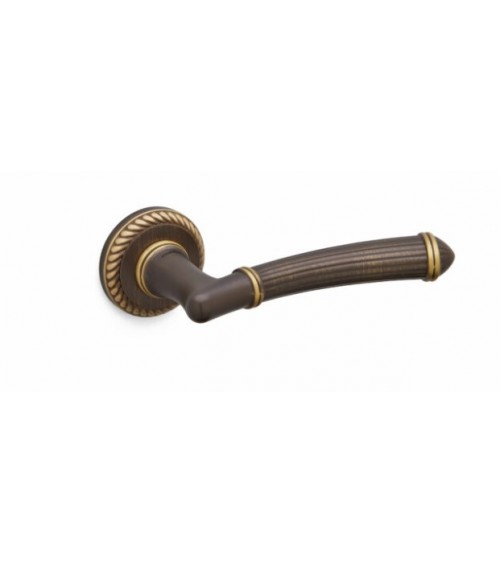 Puxador de porta bronze esculpido Mandelli Aurora puxador design
