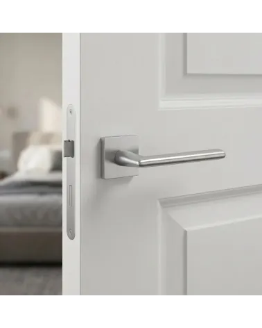 Maçaneta de Porta em Cromo Acetinado para uma decoração minimalista - Modelo PRIMULA