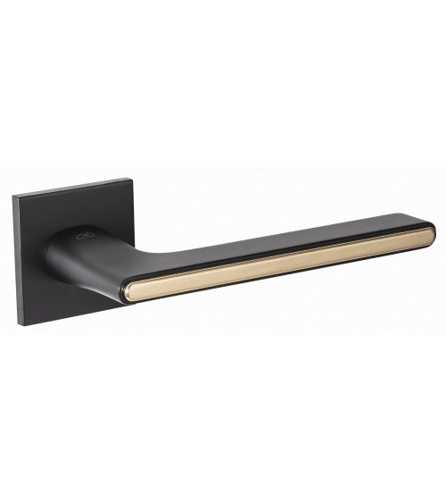 Puxador de Porta Bicolor Preto e Dourado numa placa quadrada - modelo Ferrara - puxador design