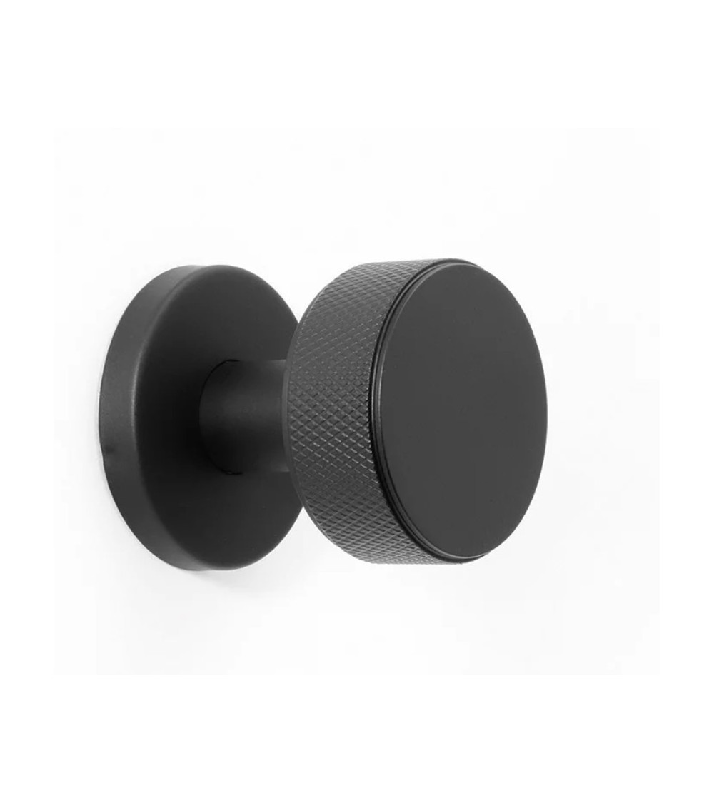 Botão de patamar em inox dourado acetinado PVD para uso intensivo - modelo Cers