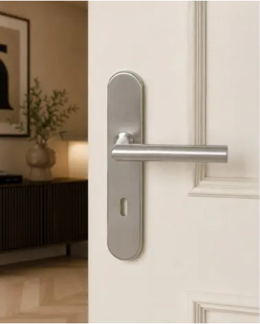 Puxador de porta em placa 165 mm acabamento inox escovado – modelo Altesse