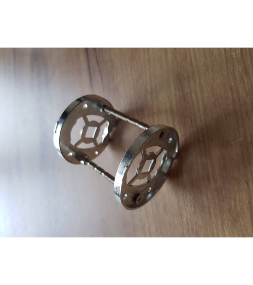 Quatro adaptadores de montagem para puxadores de porta