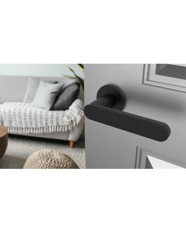 Puxador de porta Moderno ALORA puxador design vista de cima inclinada montado numa porta
