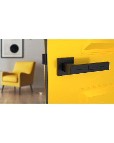 Puxador de porta preto PINA puxador design vista de frente montado numa porta