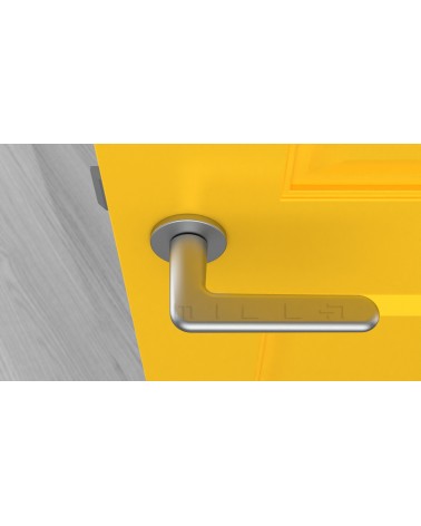 Puxador de porta cromado acetinado LIRA design vista de cima montado numa porta