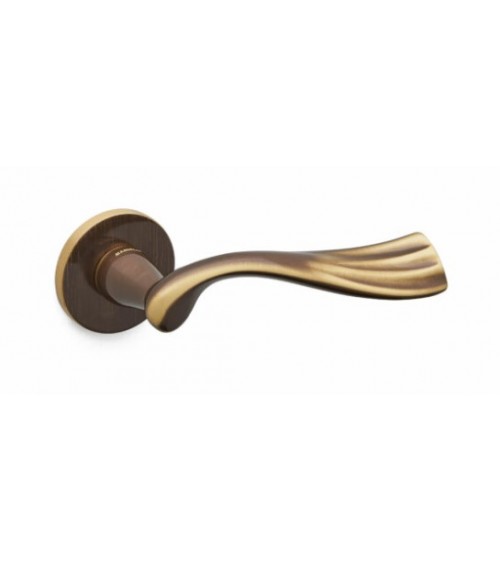 Puxador de porta bronze Mandelli River puxador design