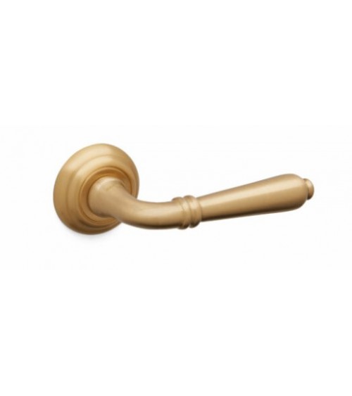 Puxador de porta dourado mate Mandelli Sevilla puxador design