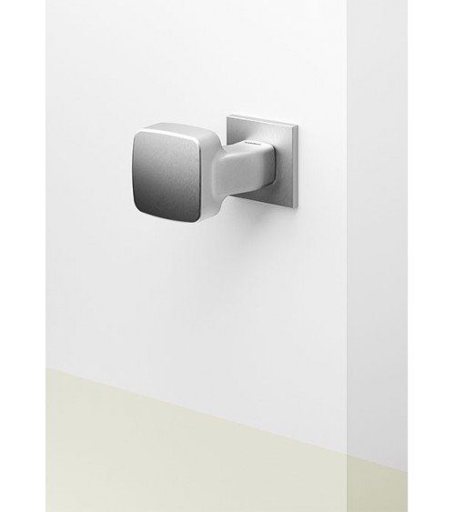 Botão de porta ouro polido Mandelli Carrè puxador design