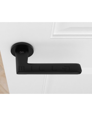Puxador de porta preto Line GIULIA puxador design vista de cima montado numa porta
