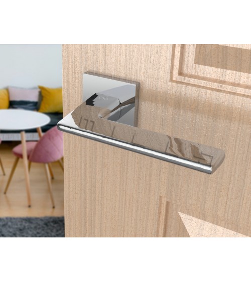 Puxador de porta cromado polido Shark - design