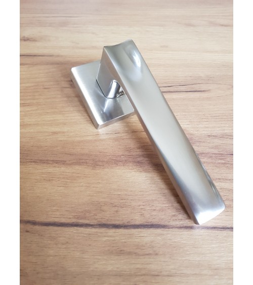 Puxador de porta níquel acetinado DIUNA puxador design