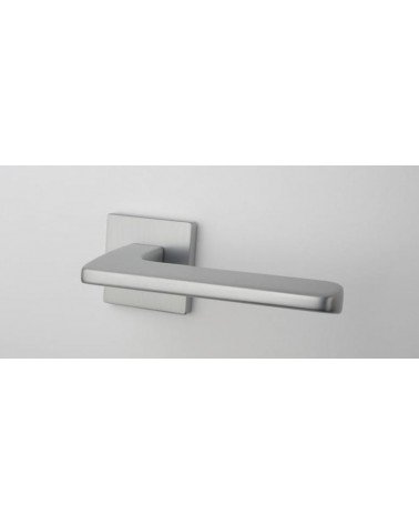 Puxador de porta em zamak YUKA puxador design cor 2 vista de frente