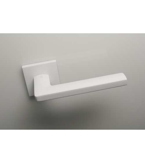 Puxador de porta branco PYROLA ferragens design