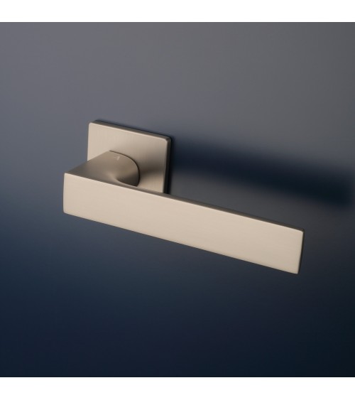 Puxador de porta ALISSO puxador design cor 1