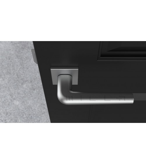 Puxador de porta em crómio polido sobre placa quadrada FUNKIA - puxador design