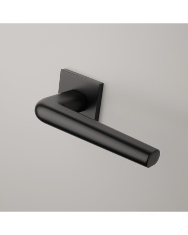 Puxador de porta em crómio polido sobre placa quadrada FUNKIA - puxador design
