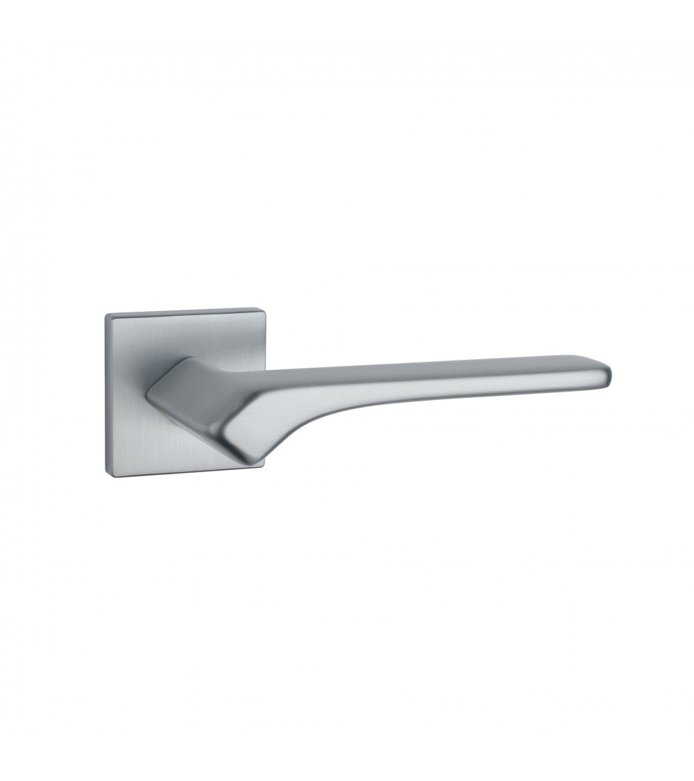 Puxador de porta cromado acetinado BERGERIA ferragens design