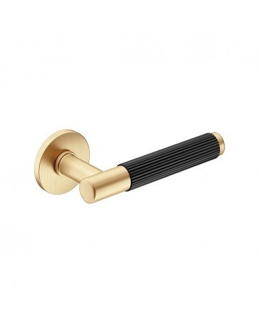 Puxadores de porta bicolor Slim design dourado e preto vista inclinada