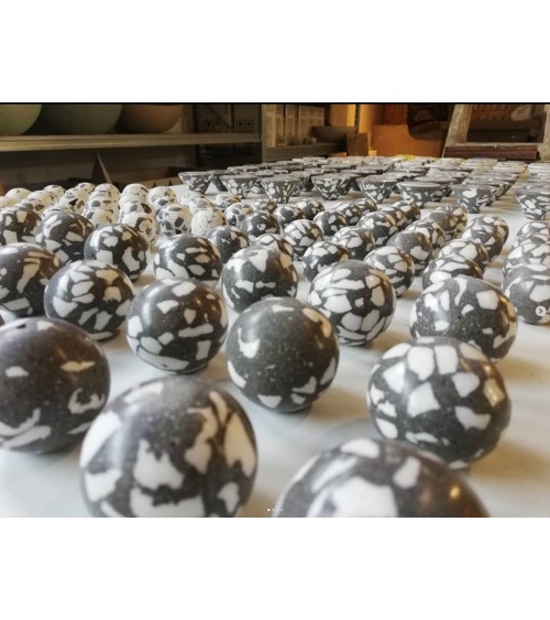 Botão de móvel em cimento - Urbi & Orbi Demenico Rocks Esfera - puxador design