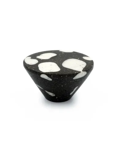 Botão de móvel em cimento - Urbi & Orbi Demenico Rocks Cone - puxador design