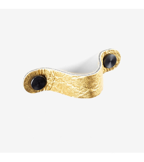 Puxador de móvel dourado em couro de abacaxi - puxador design