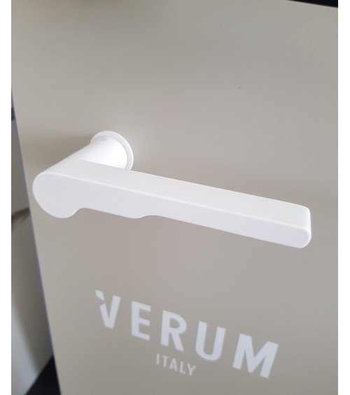 Puxador de porta VERUM Wind, design de alta gama - puxador design