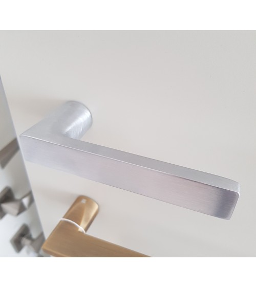 Puxador de porta VERUM Baar, minimalismo extremo - puxador design