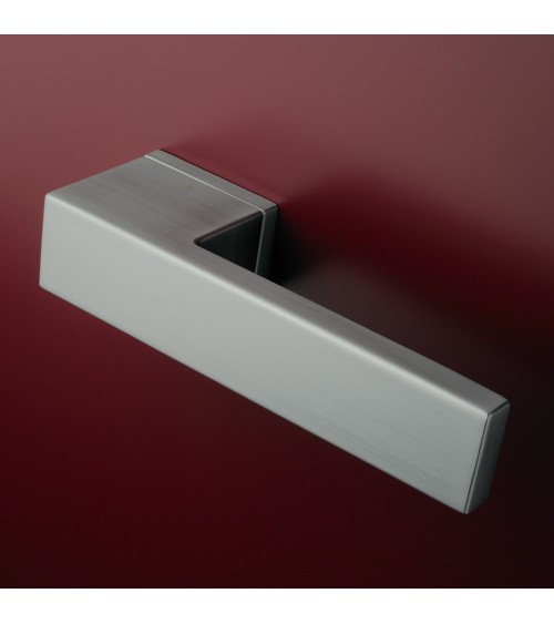 Puxador de porta cromado acetinado CARLINA design