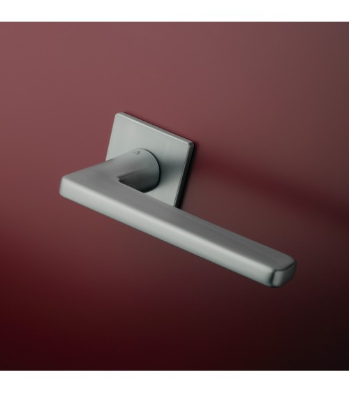 Puxador de porta SETIA puxador design cromado acetinado