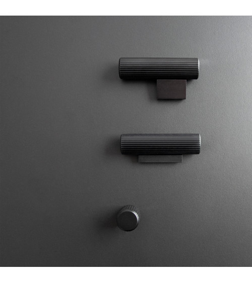 Puxador de móvel em T AVANTI preto design