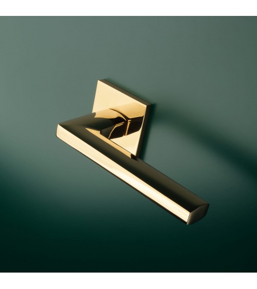 Puxador de porta dourado polido PYROLA ferragens design