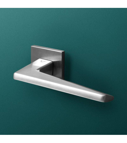 Puxador de porta cromado acetinado LIMA FIT ferragens design
