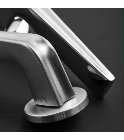 Puxador de porta cromo acetinado RADIUS puxador design
