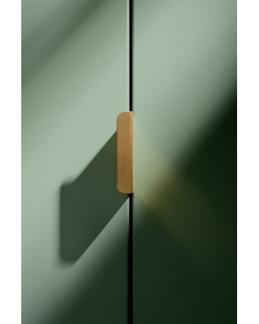 Puxador de móvel em latão ELSE EDGE design colocado verticalmente