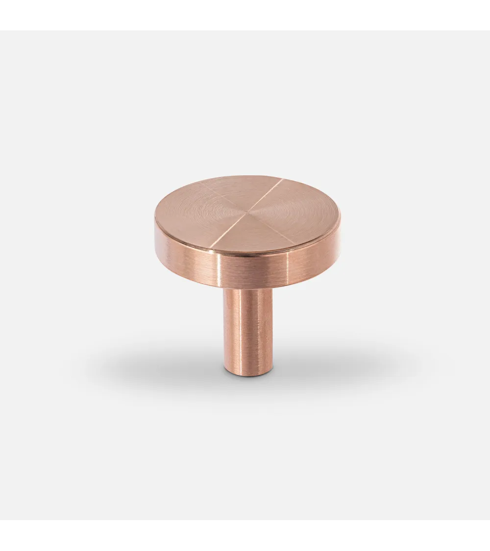 Botão de móvel em latão NENA M design